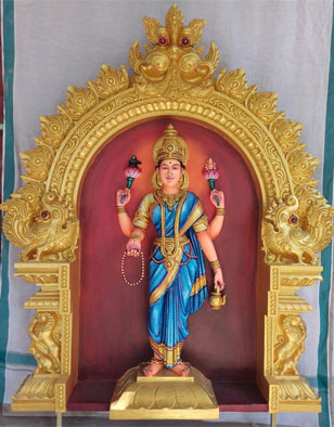 Statue3